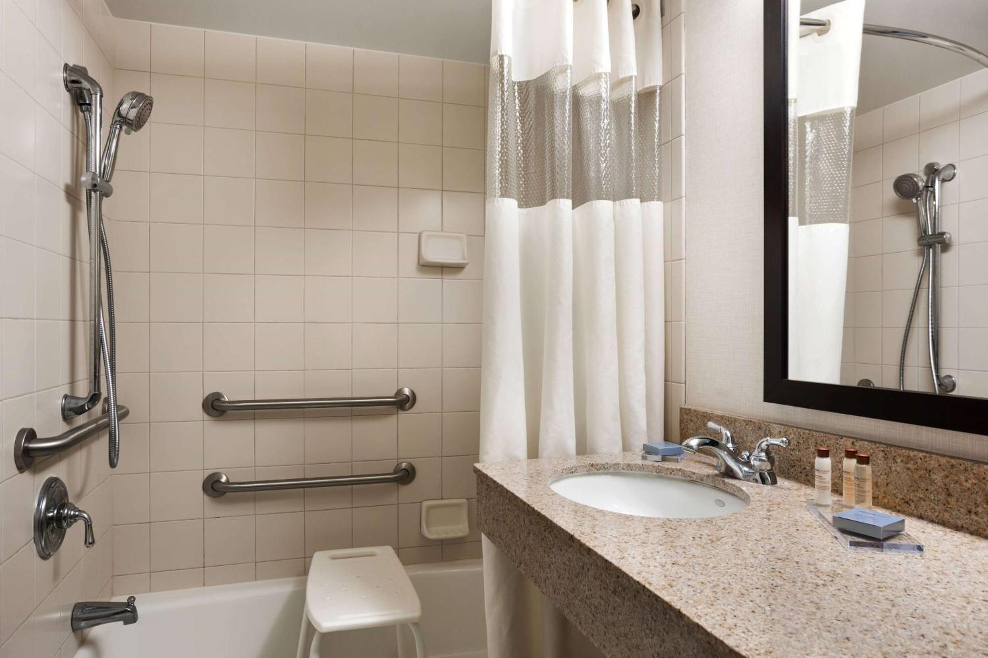 Wingate By Wyndham Sylvania-Toledo Bagian luar foto