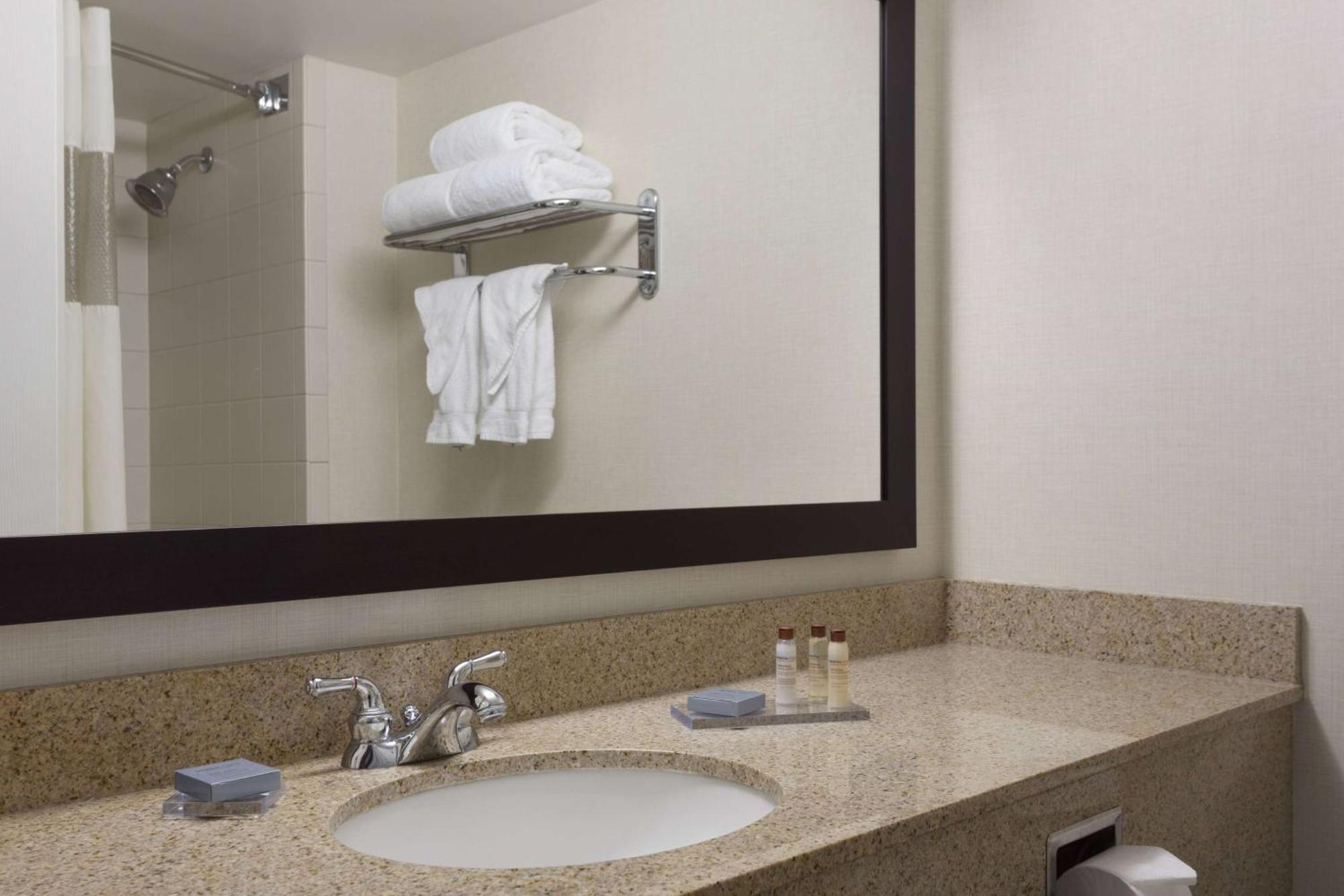 Wingate By Wyndham Sylvania-Toledo Bagian luar foto