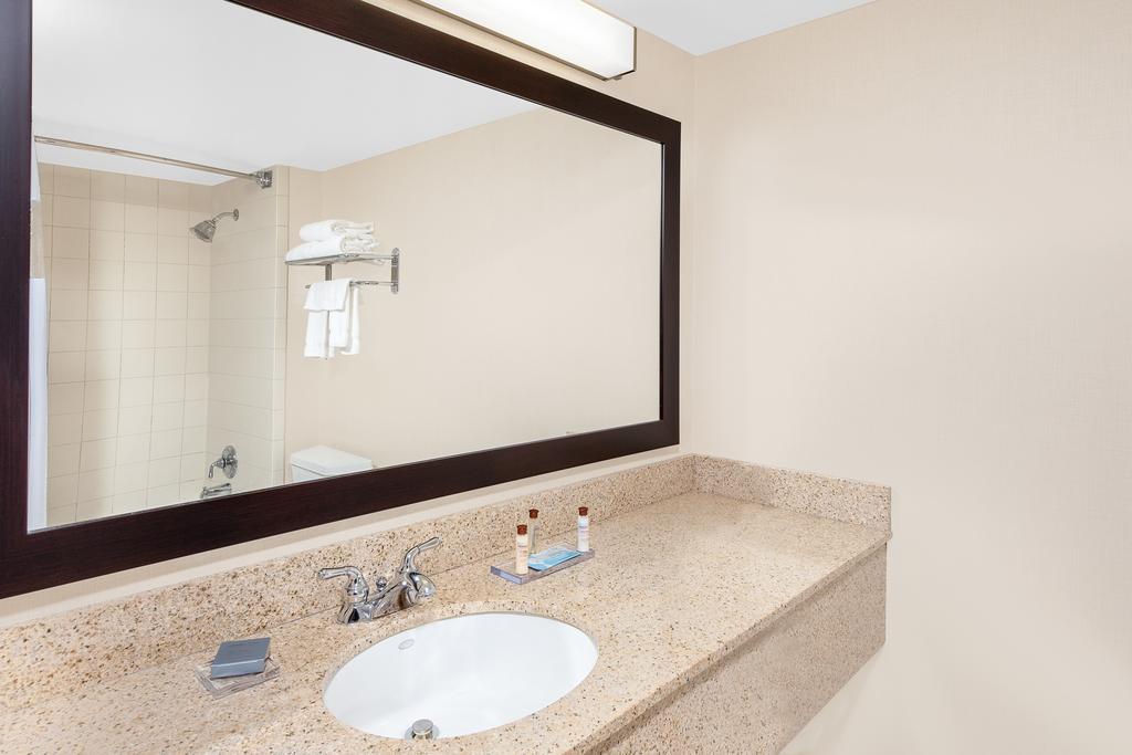 Wingate By Wyndham Sylvania-Toledo Bagian luar foto