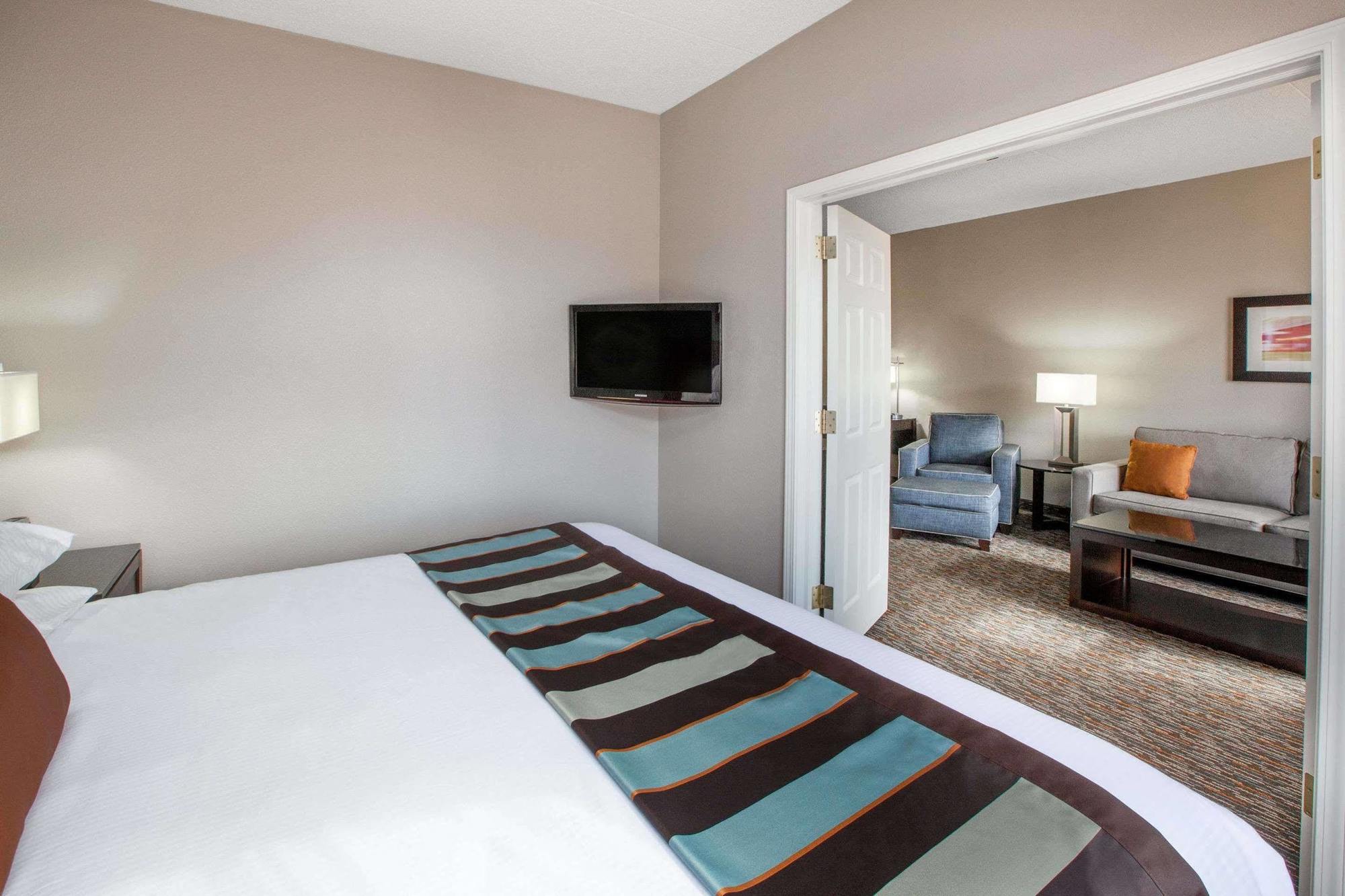 Wingate By Wyndham Sylvania-Toledo Bagian luar foto